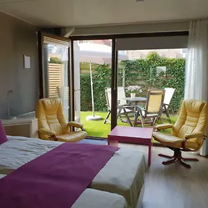 https://hostellerie-melrose.ostend-hotel.net
