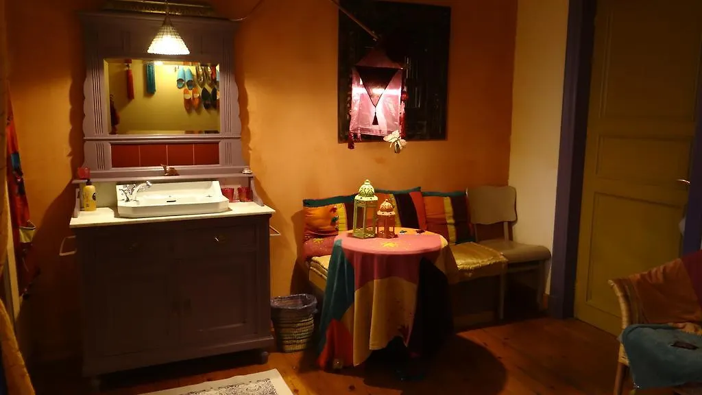 Bed and Breakfast B&B Le Bonimenteur Σαρλρουά